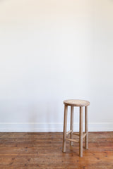 Verhoogde Melk Stoel — Oak